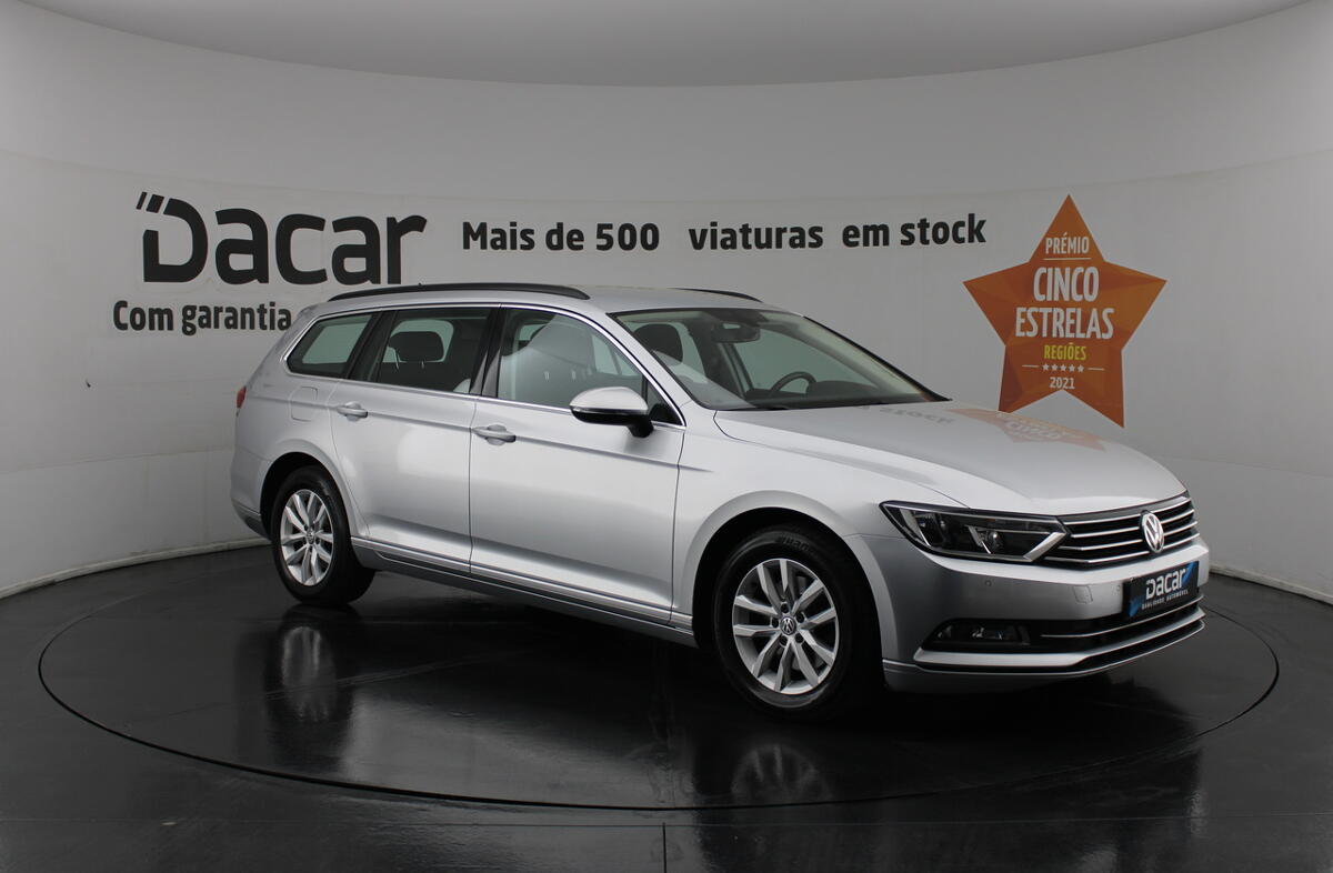 VOLKSWAGEN Passat 1.6 TDi Confortline