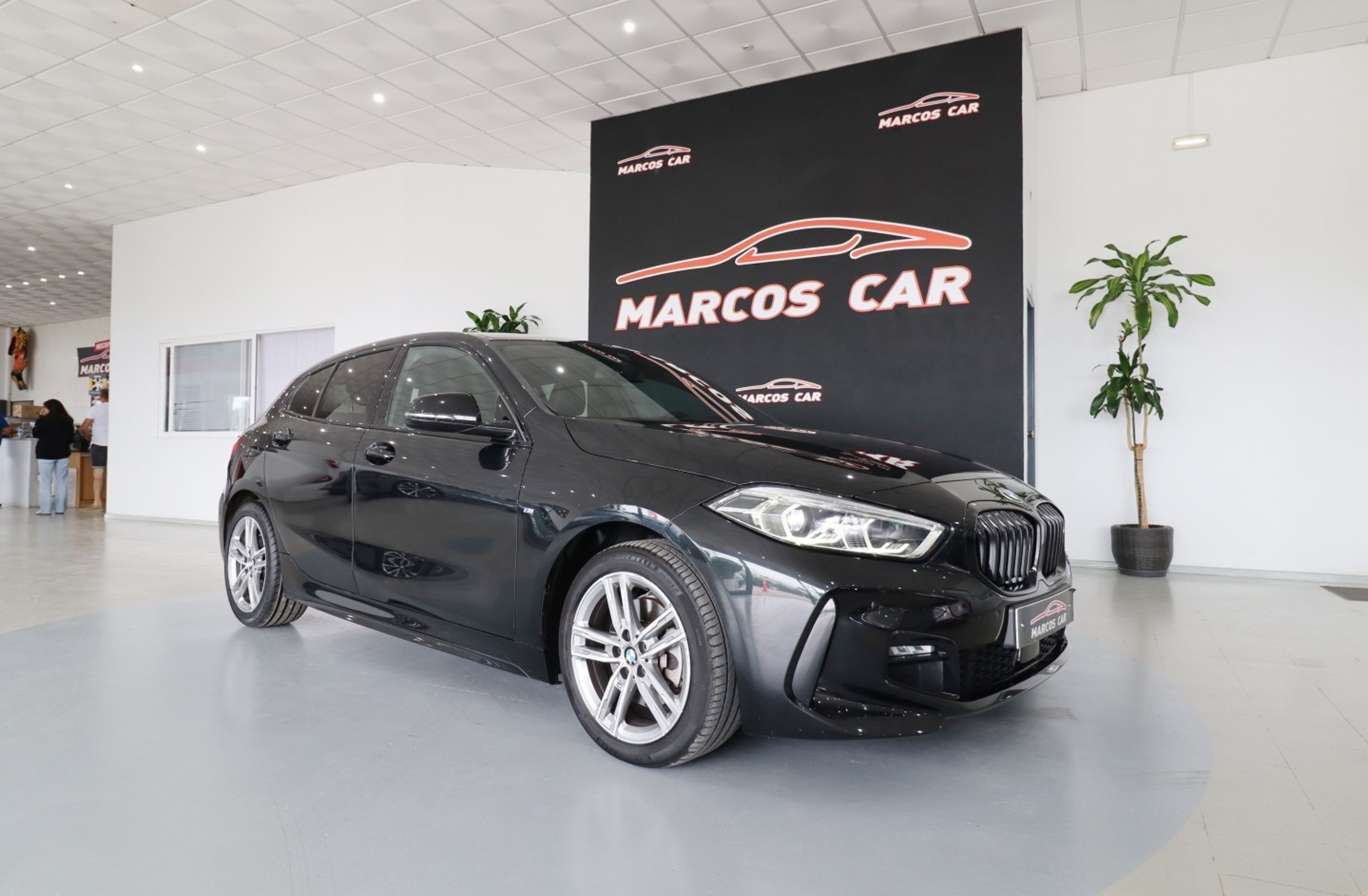 BMW Serie-1 116 d Pack Desportivo M Auto