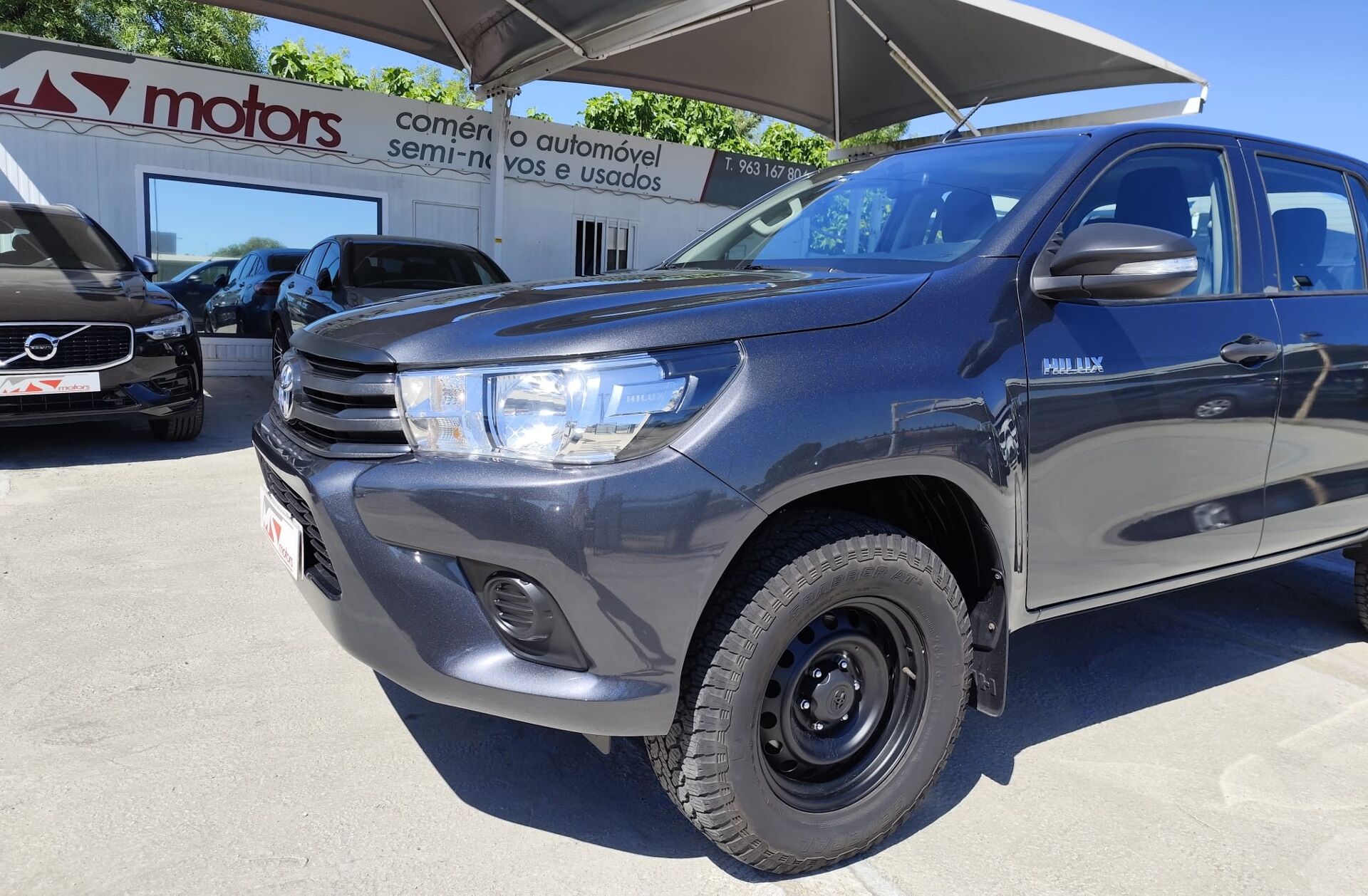 TOYOTA Hilux 2.4 D-4D 4WD CD CM