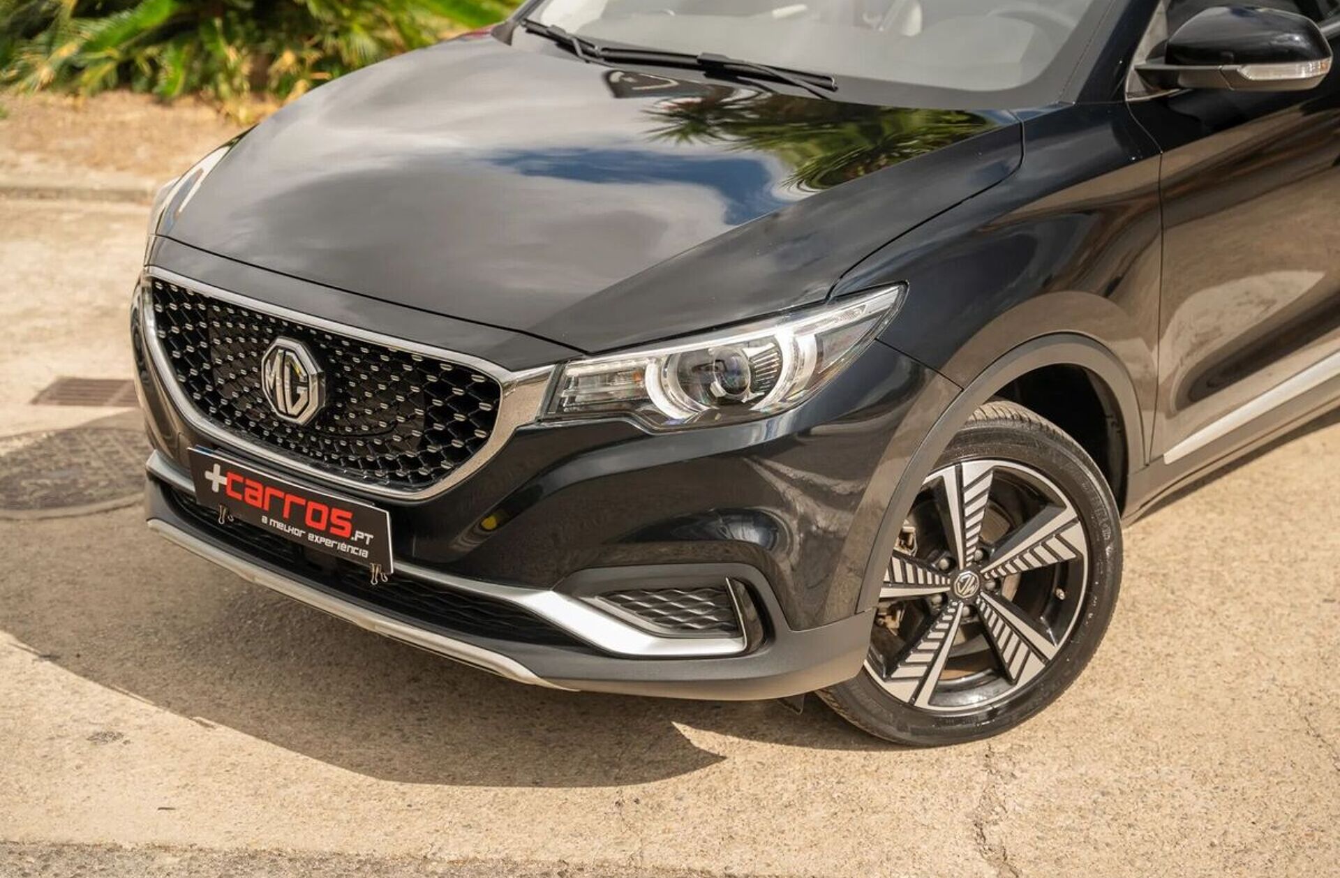 MG ZS 44.5 kWh Luxury