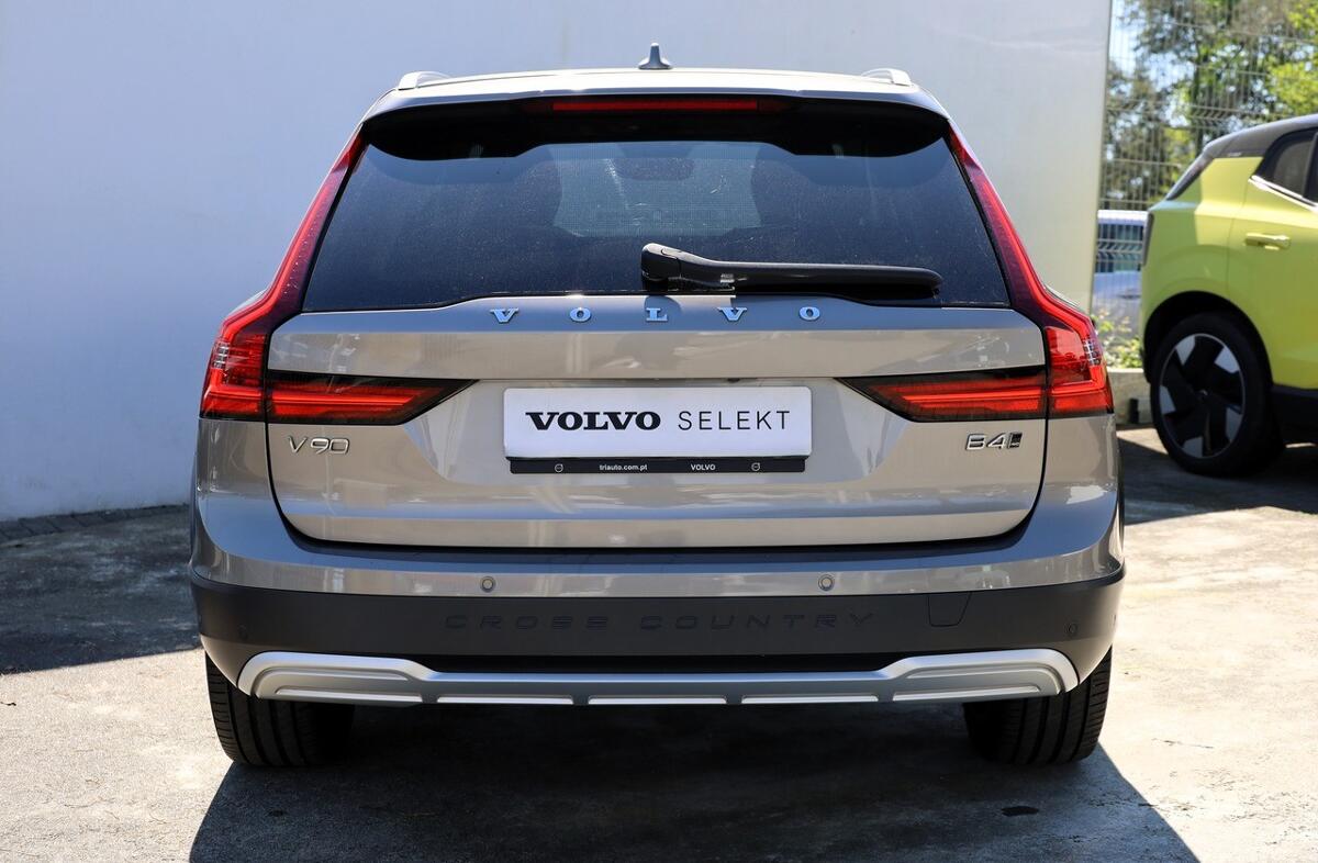 VOLVO V90 CC 2.0 B4 AWD