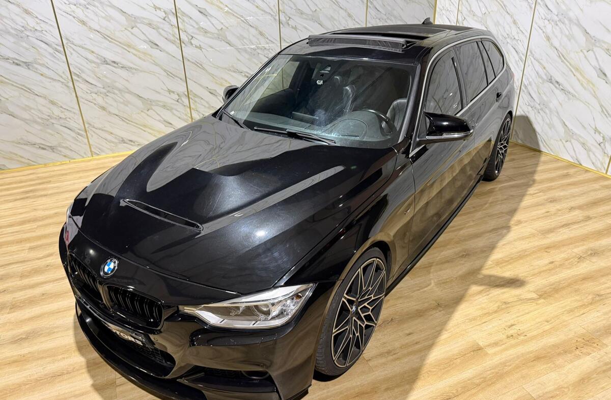 BMW Serie-3 320 d Touring Pack M