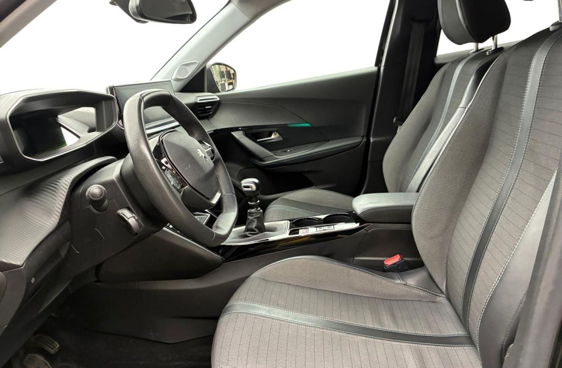 PEUGEOT 2008 1.5 BlueHDi Allure Pack