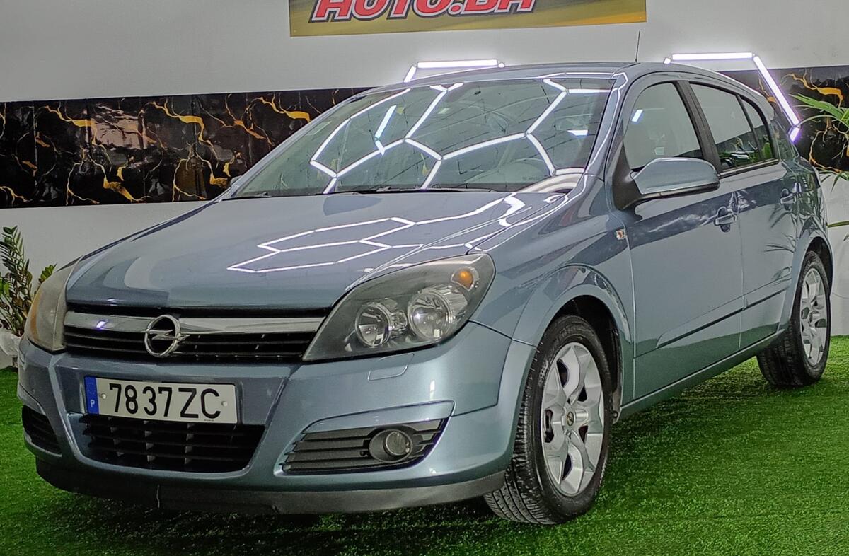 OPEL Astra H Astra 1.7 CDTi Cosmo M5