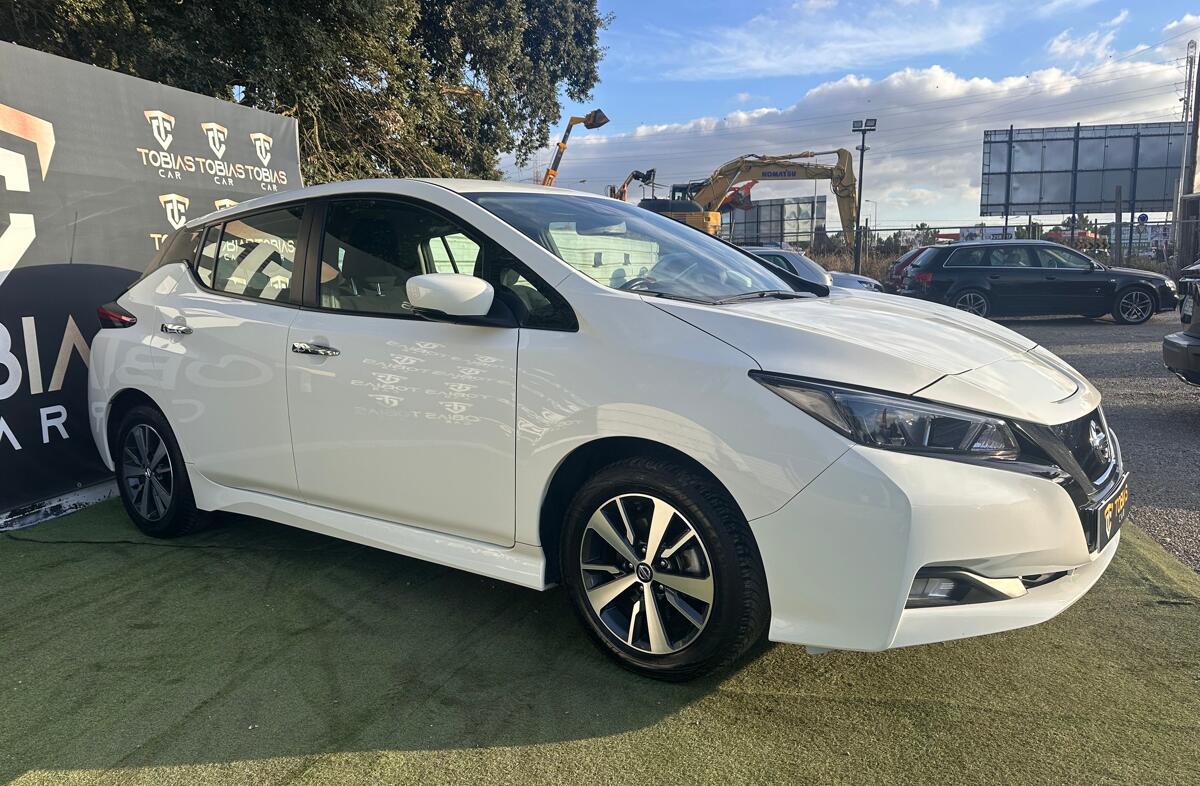 NISSAN Leaf N-Connecta