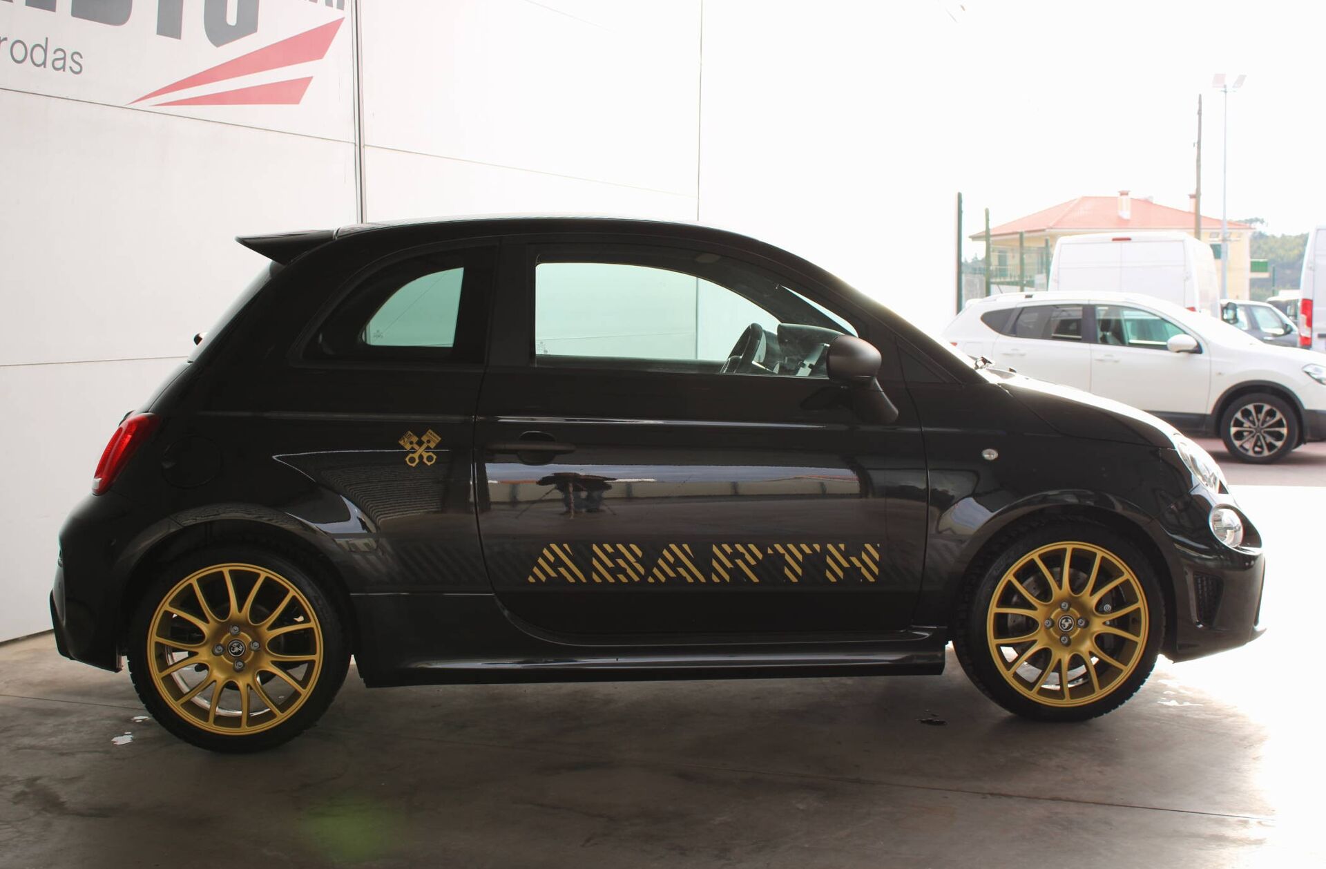 ABARTH 695 1.4 T-Jet 75 Anniversário