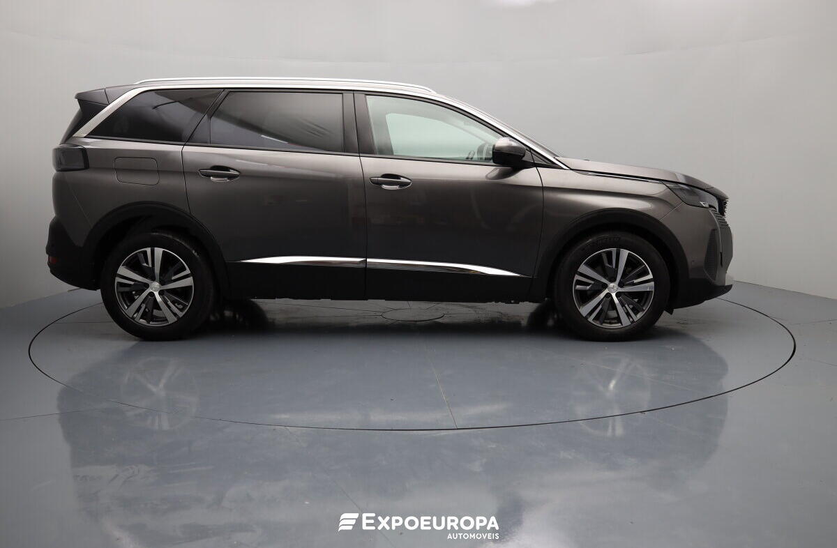 PEUGEOT 5008 1.2 PureTech Allure EAT8