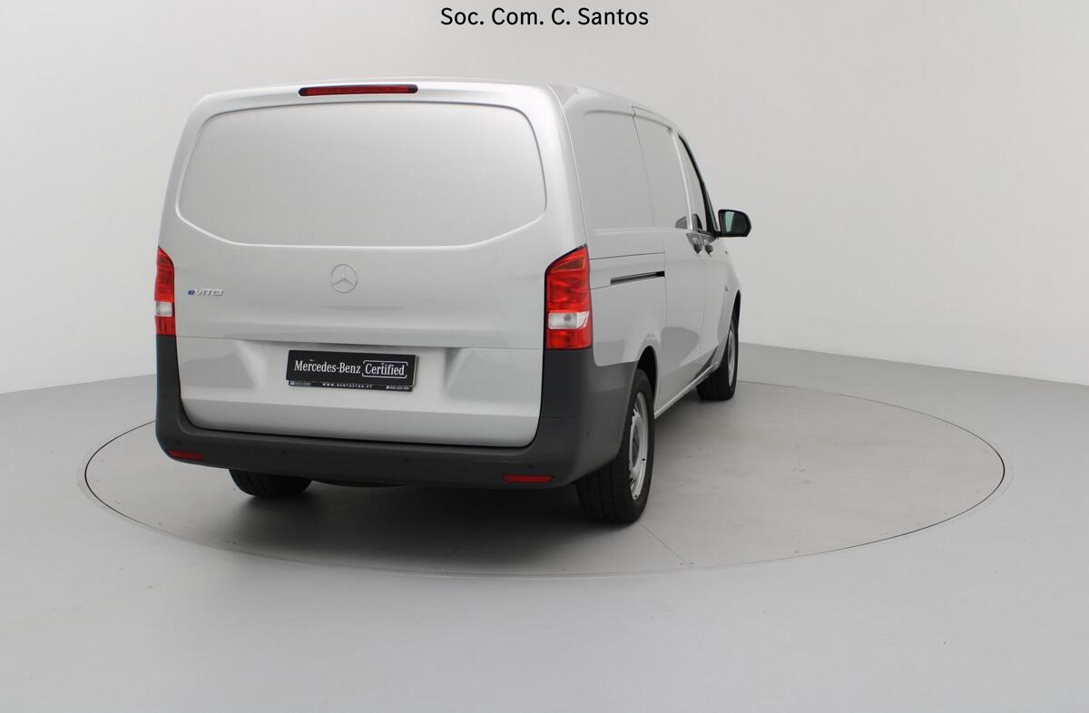 MERCEDES Vito e 111/32