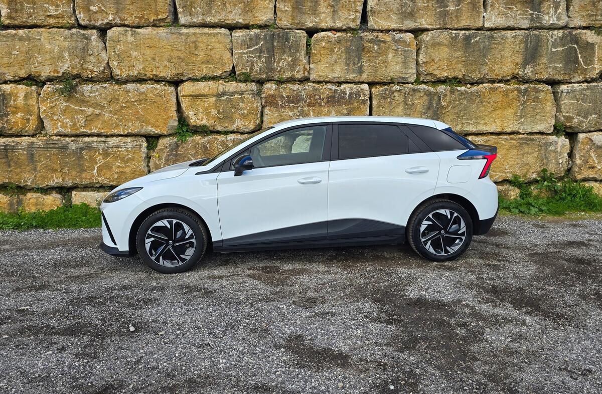 MG MG4 64 kWh Comfort