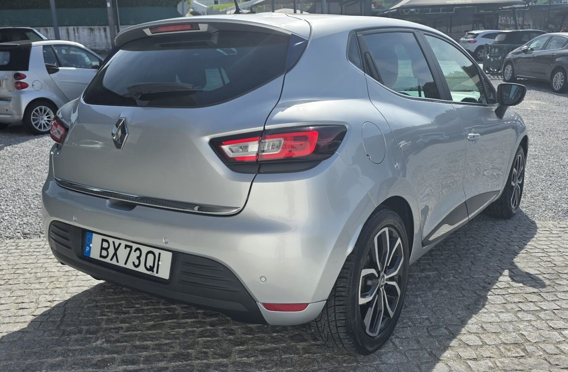 RENAULT Clio 0.9 TCe Limited Edition