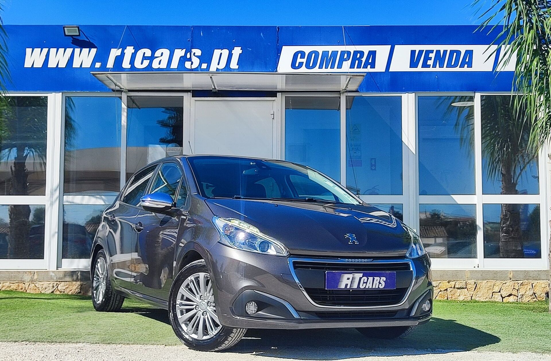 PEUGEOT 208 1.2 PureTech Style