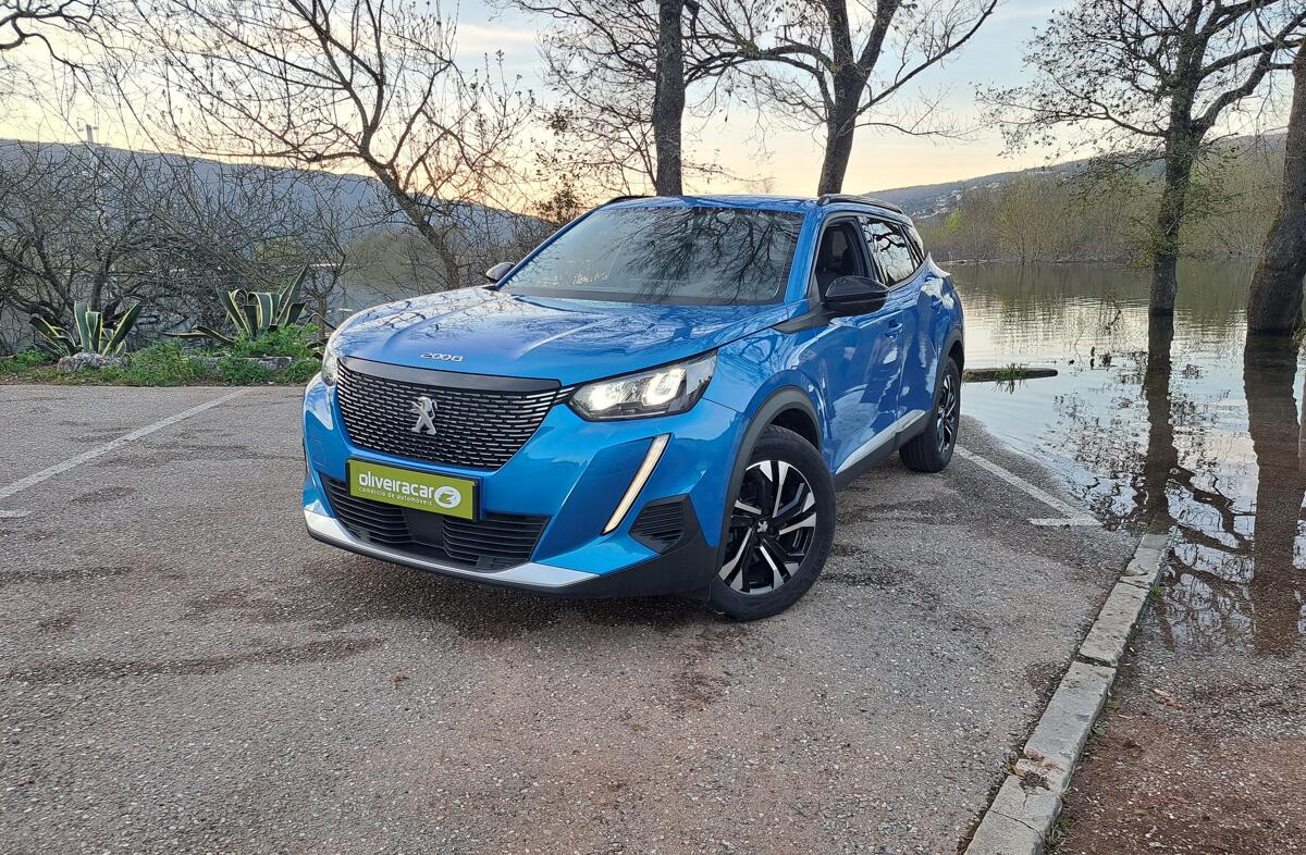 PEUGEOT 2008 1.5 BlueHDi Allure Pack EAT8