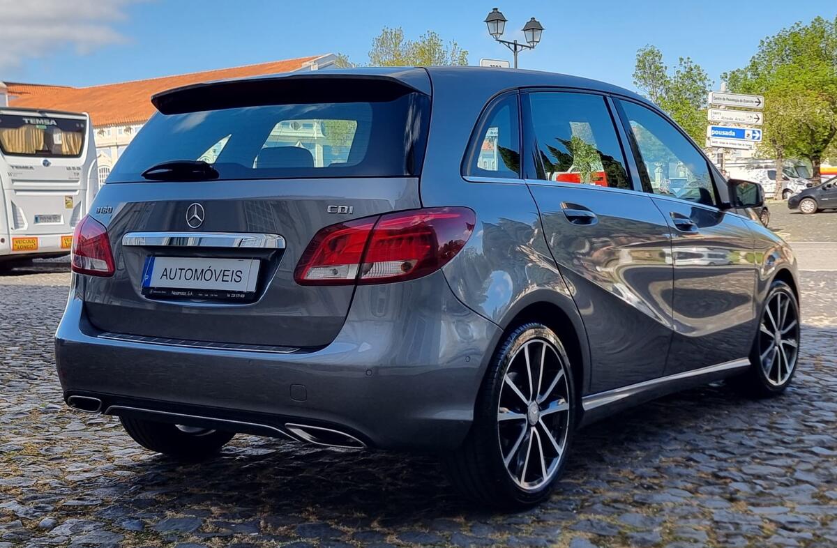 MERCEDES Classe B B 180 Urban
