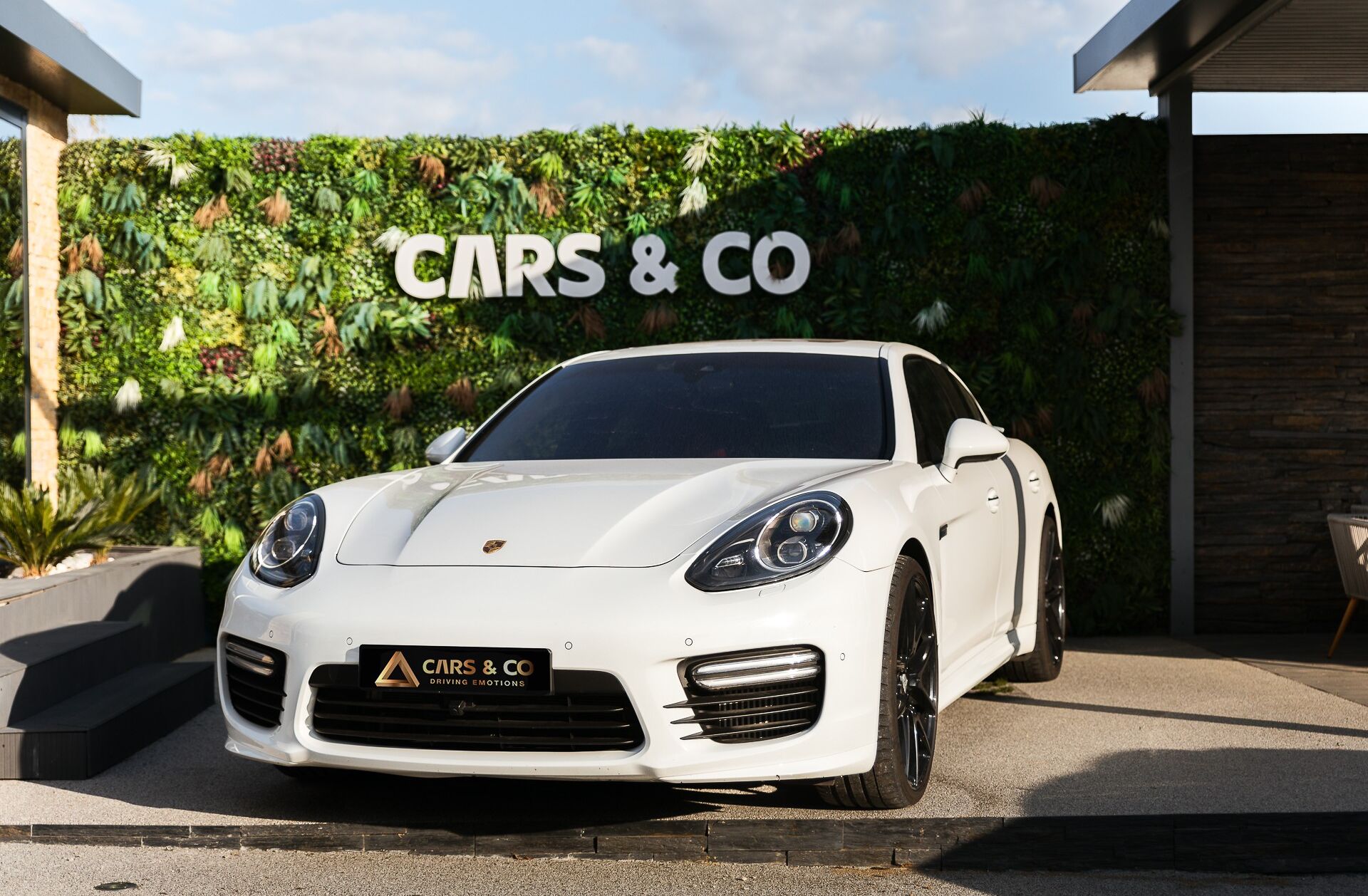 PORSCHE Panamera Turbo S PDK