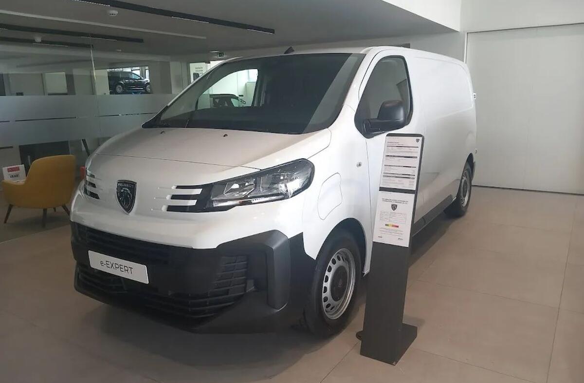 PEUGEOT Expert e- 75 kWh Standard