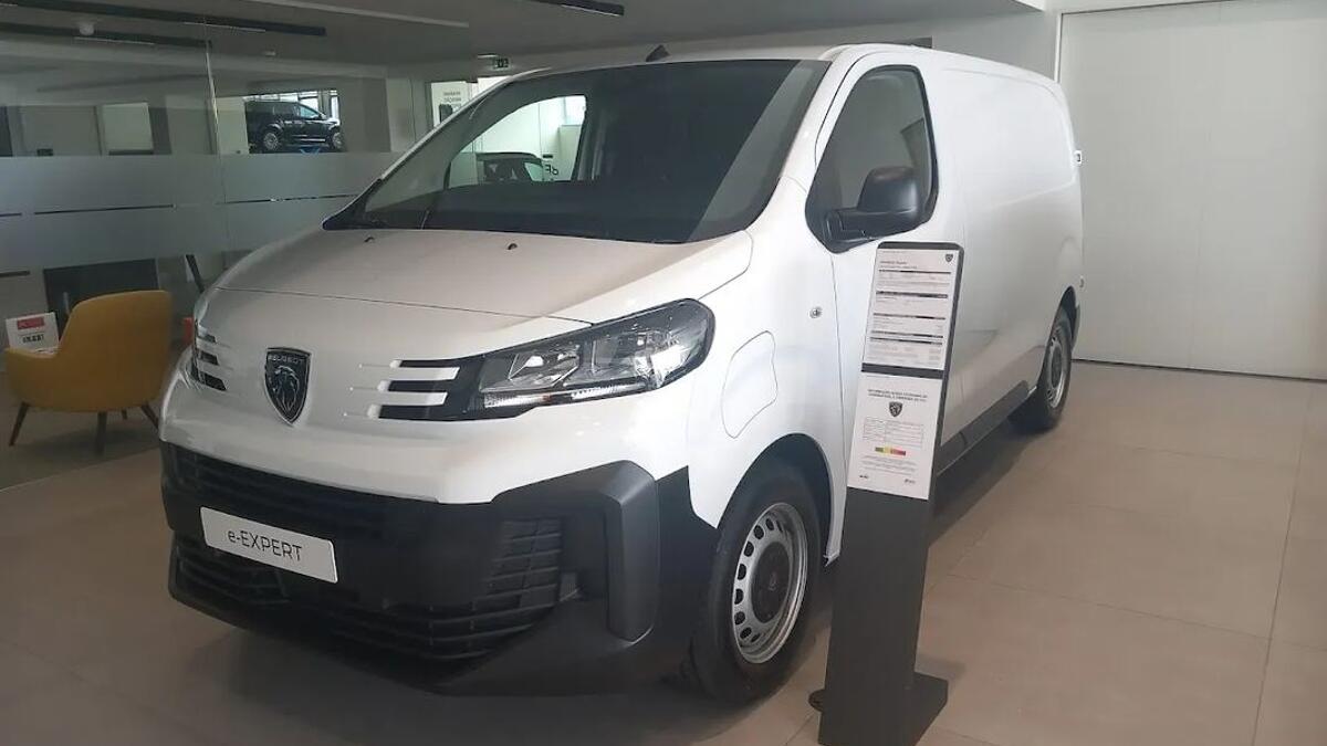 Peugeot Expert E 75 Kwh Standard