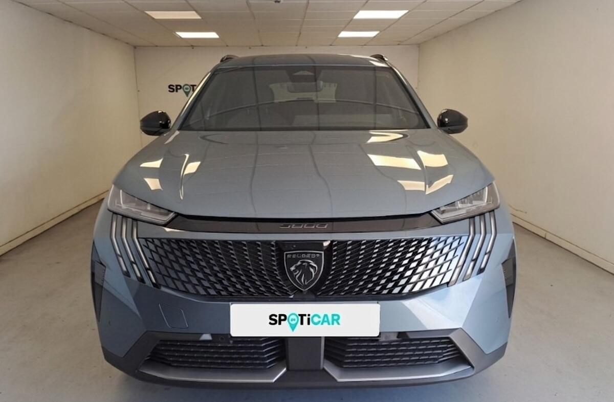 PEUGEOT 5008 1.2 Hybrid Allure e-DCS6