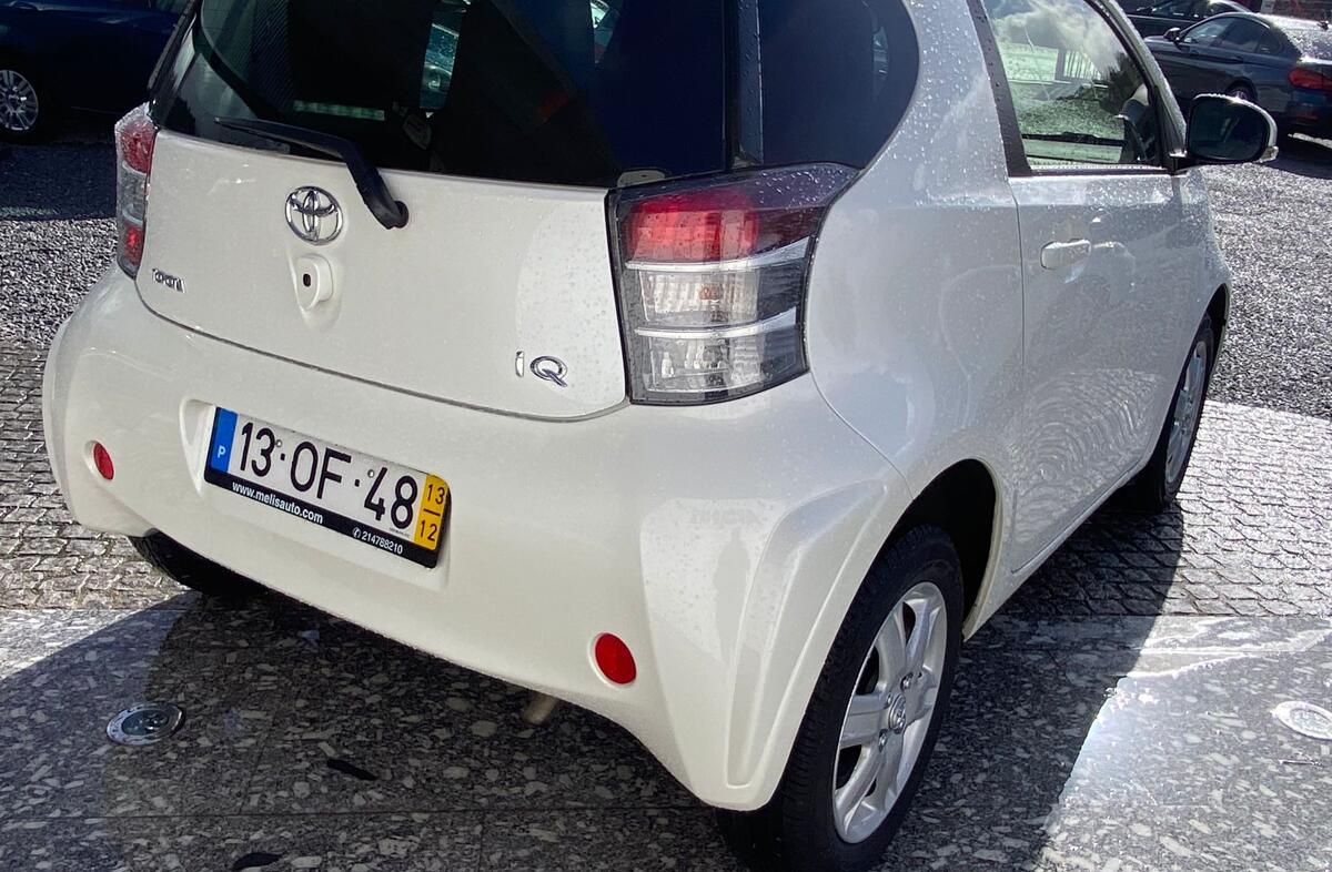 TOYOTA IQ 1.0 VVT-i 2