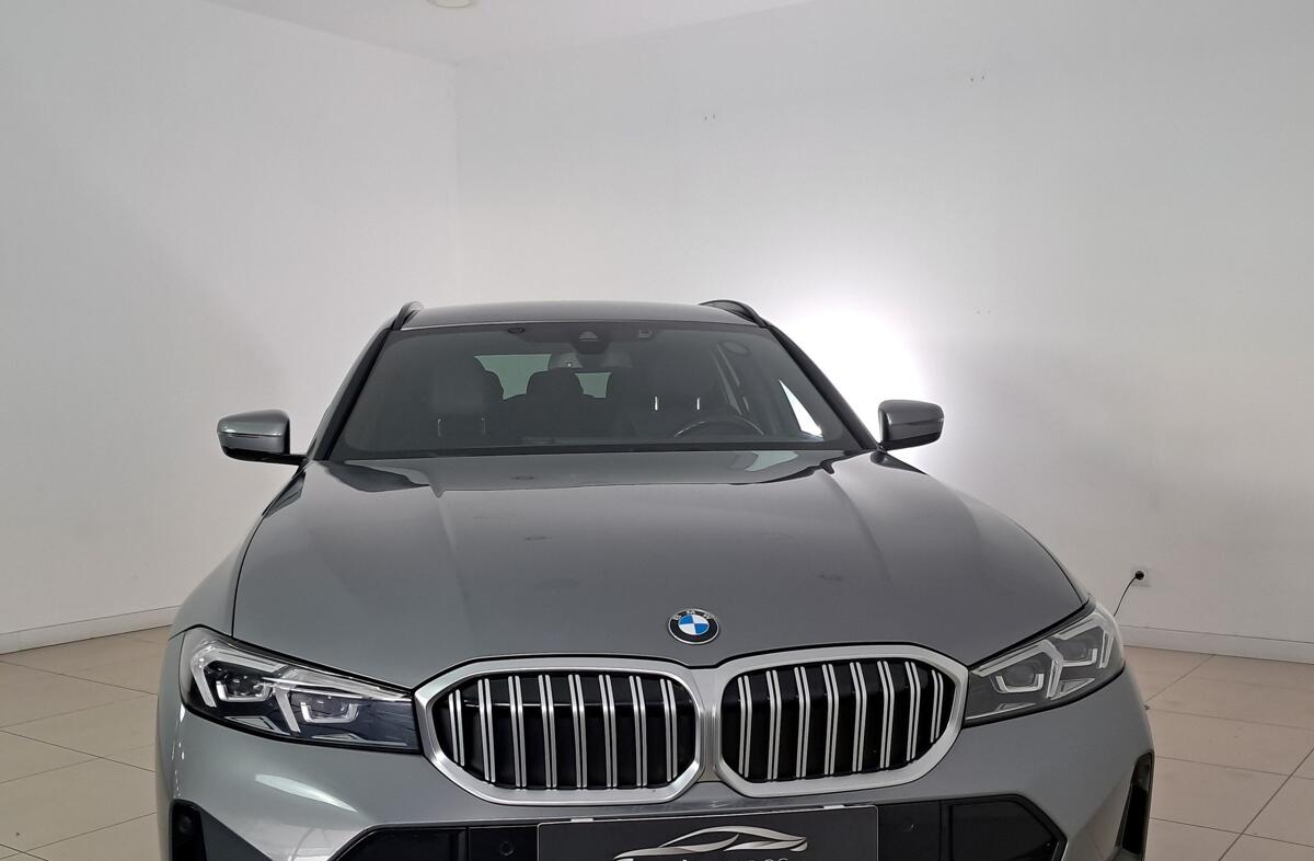 BMW Serie-3 320 d Touring Pack Desportivo M Auto