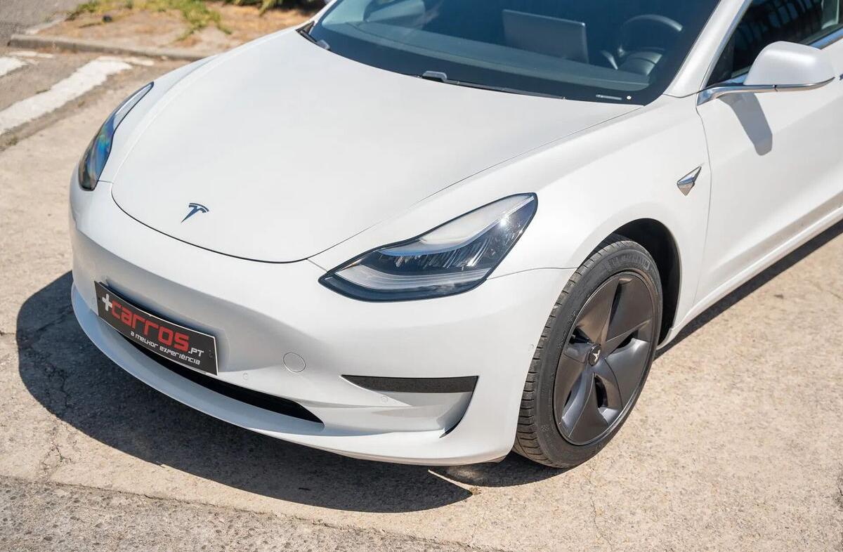 TESLA Model 3 Standard Range Plus RWD