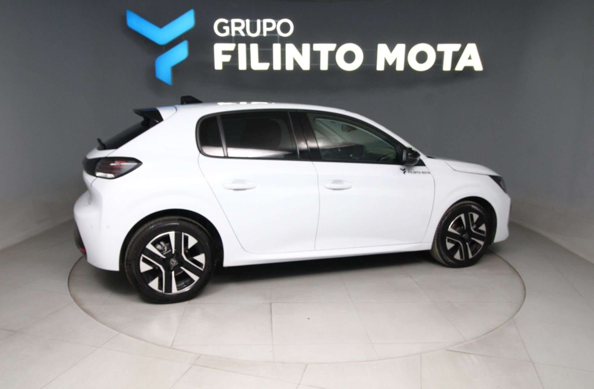 PEUGEOT 208 1.2 PureTech Allure
