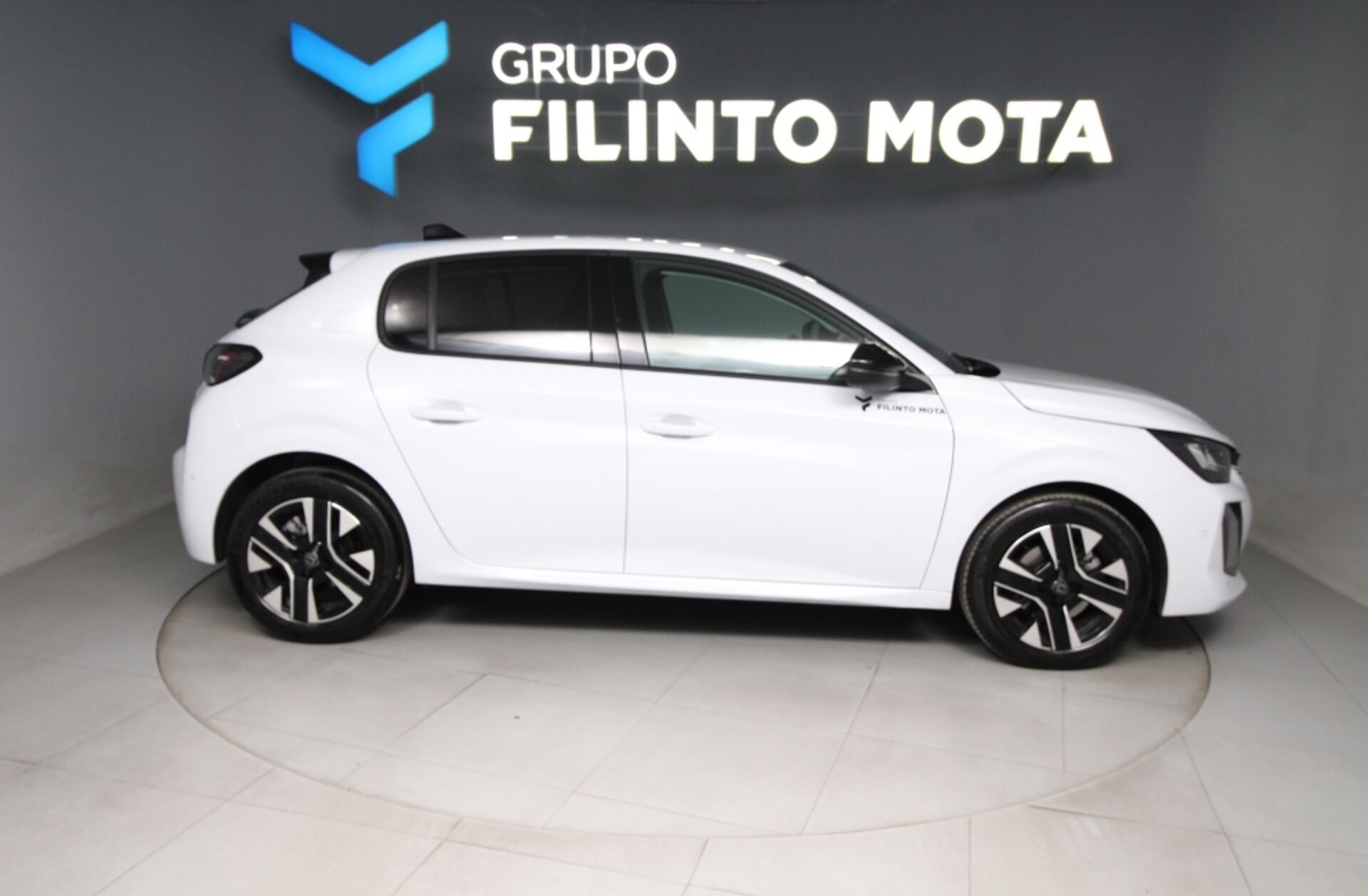 PEUGEOT 208 1.2 PureTech Allure