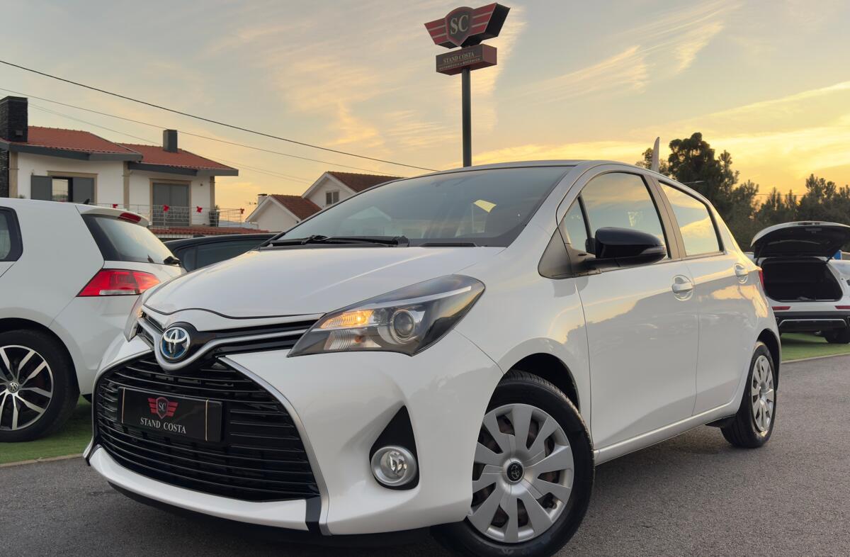 TOYOTA Yaris 1.5 HSD Comfort
