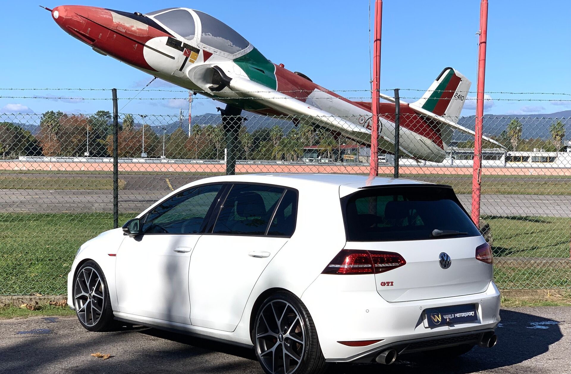 VOLKSWAGEN Golf 2.0 TSi GTi