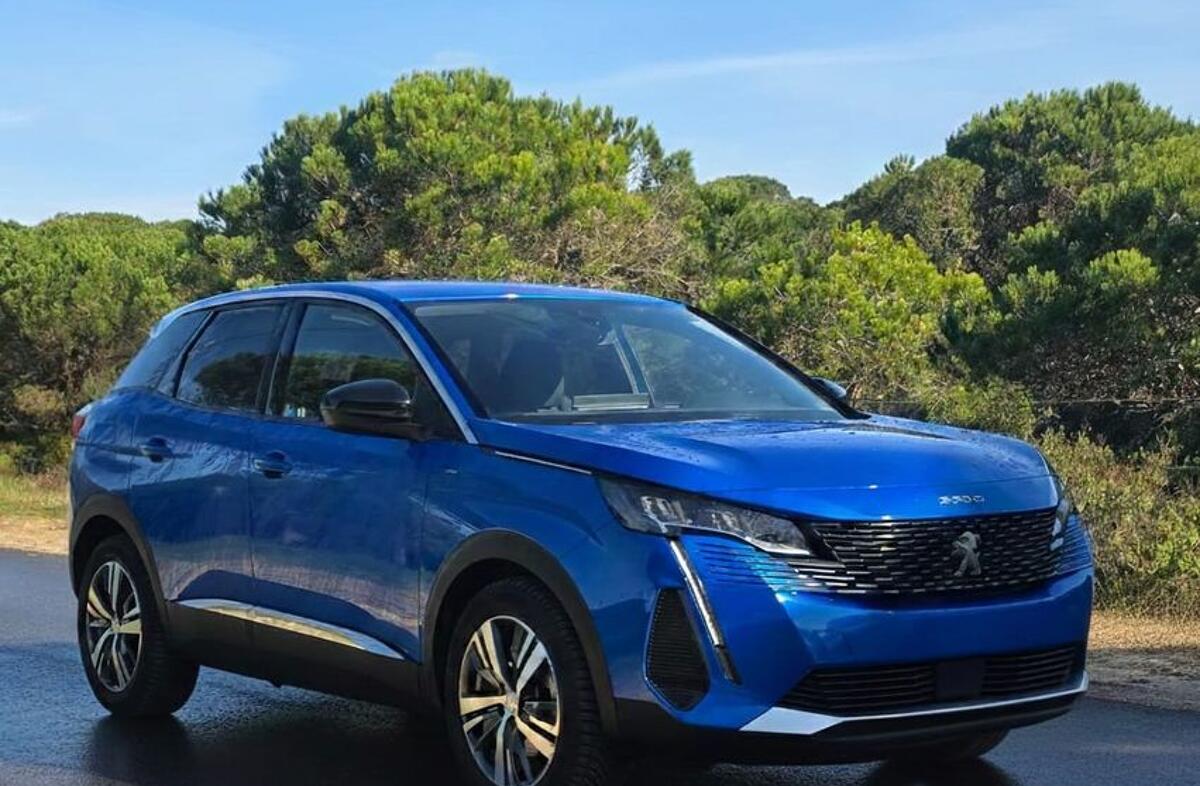 PEUGEOT 3008 1.6 Hybrid Allure Pack e-EAT8