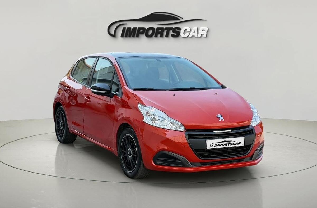 PEUGEOT 208 1.2 PureTech Style