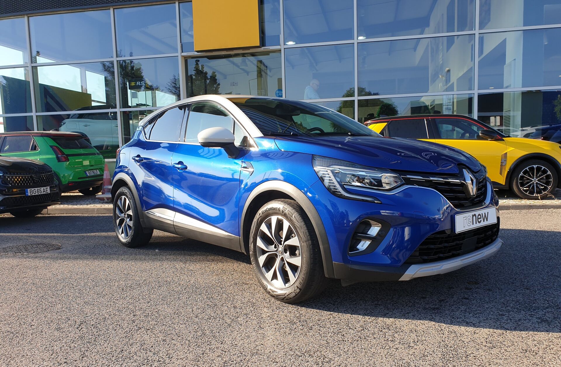 RENAULT Captur 1.0 TCe Exclusive