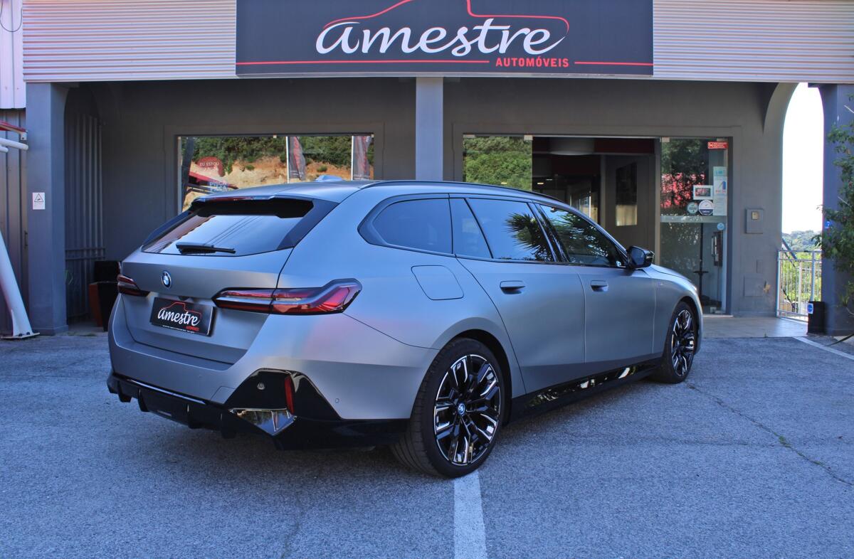 BMW i5 M60 xDrive Pack Desportivo M Pro