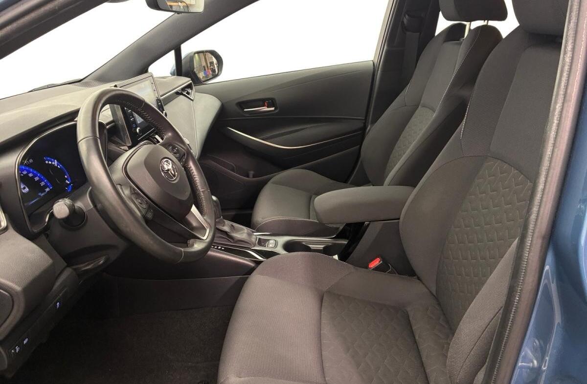 TOYOTA Corolla 1.8 Hybrid Exclusive
