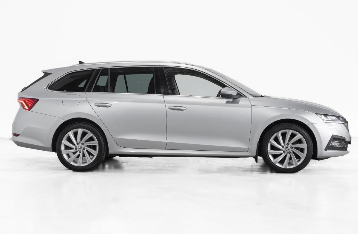 SKODA Octavia 1.4 TSI iV Style DSG