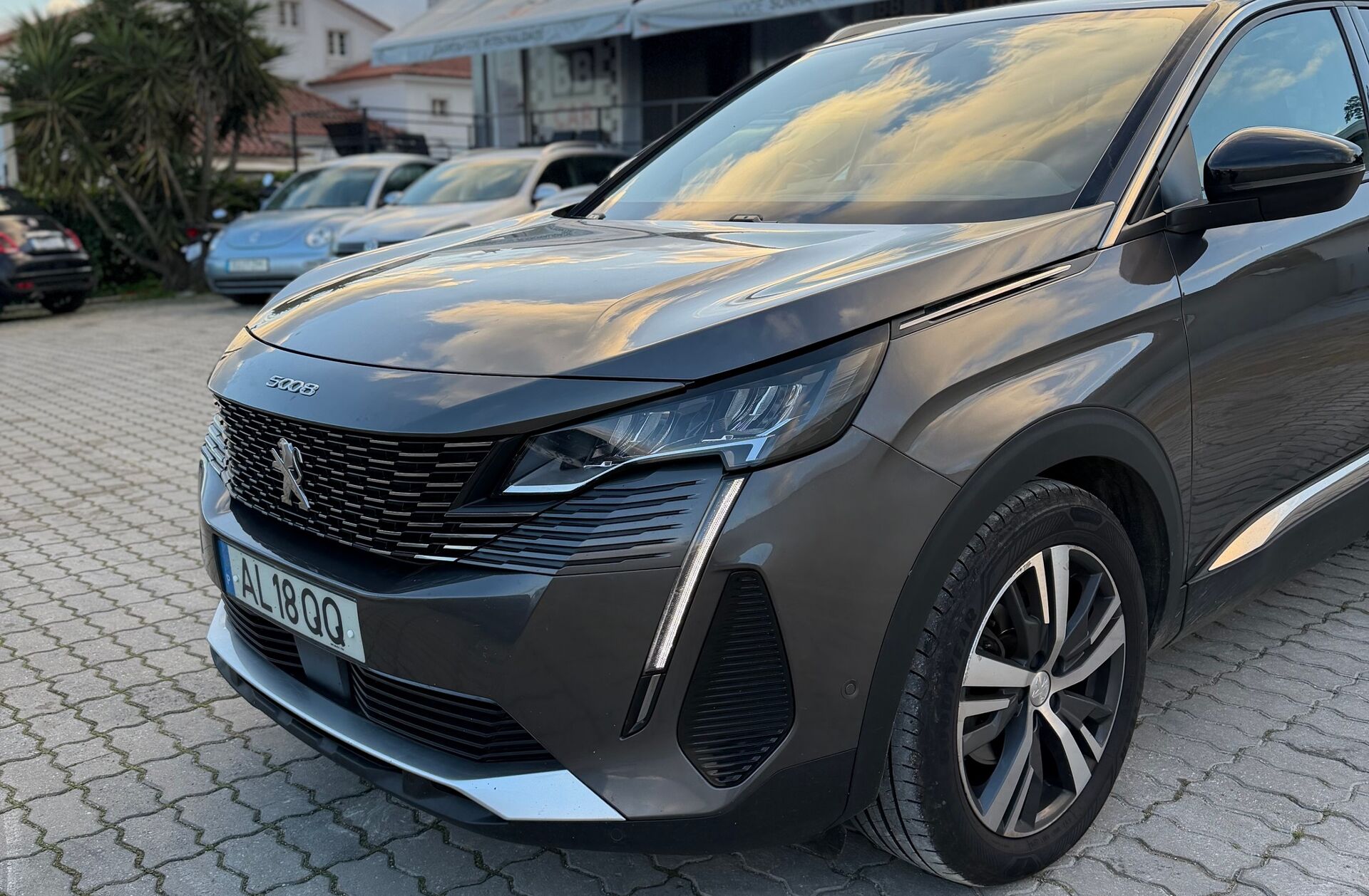PEUGEOT 5008 1.5 BlueHDi Allure