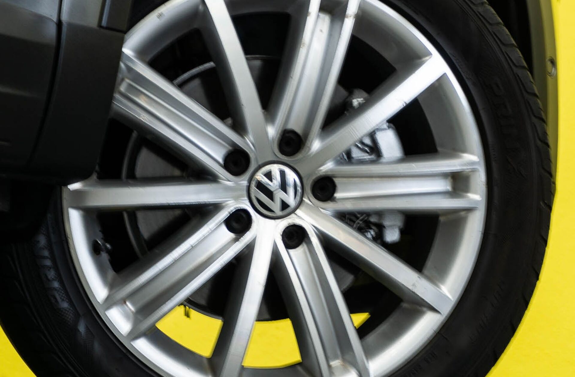 VOLKSWAGEN Tiguan 2.0 TDi Sport 4Motion DSG