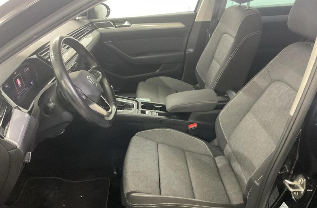 VOLKSWAGEN Passat V. 2.0 TDI Business DSG