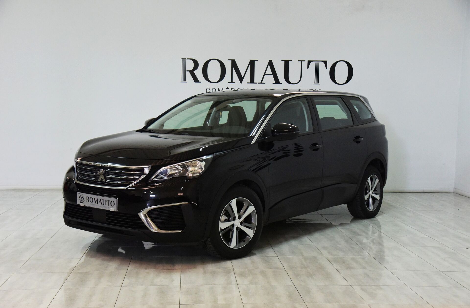 PEUGEOT 5008 1.2 PureTech Active