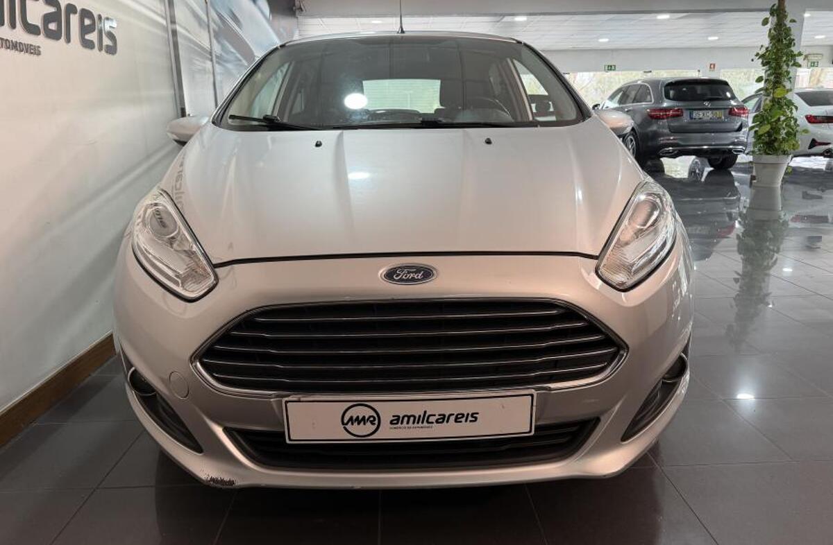 FORD Fiesta 1.0 Ti-VCT Titanium