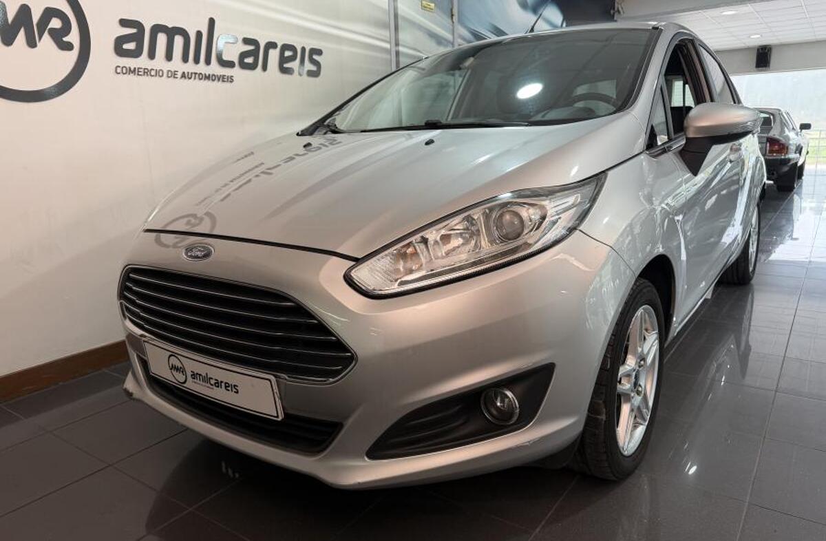 FORD Fiesta 1.0 Ti-VCT Titanium