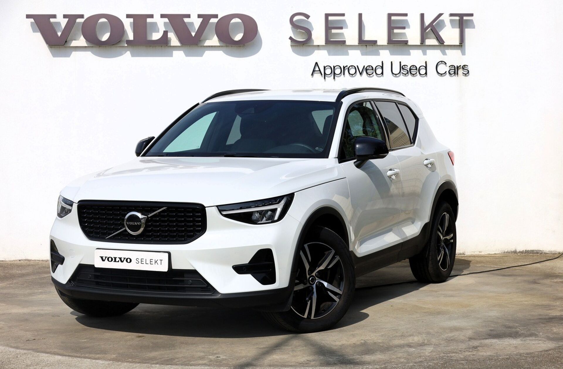 VOLVO XC40 1.5 T2 Plus Dark Auto