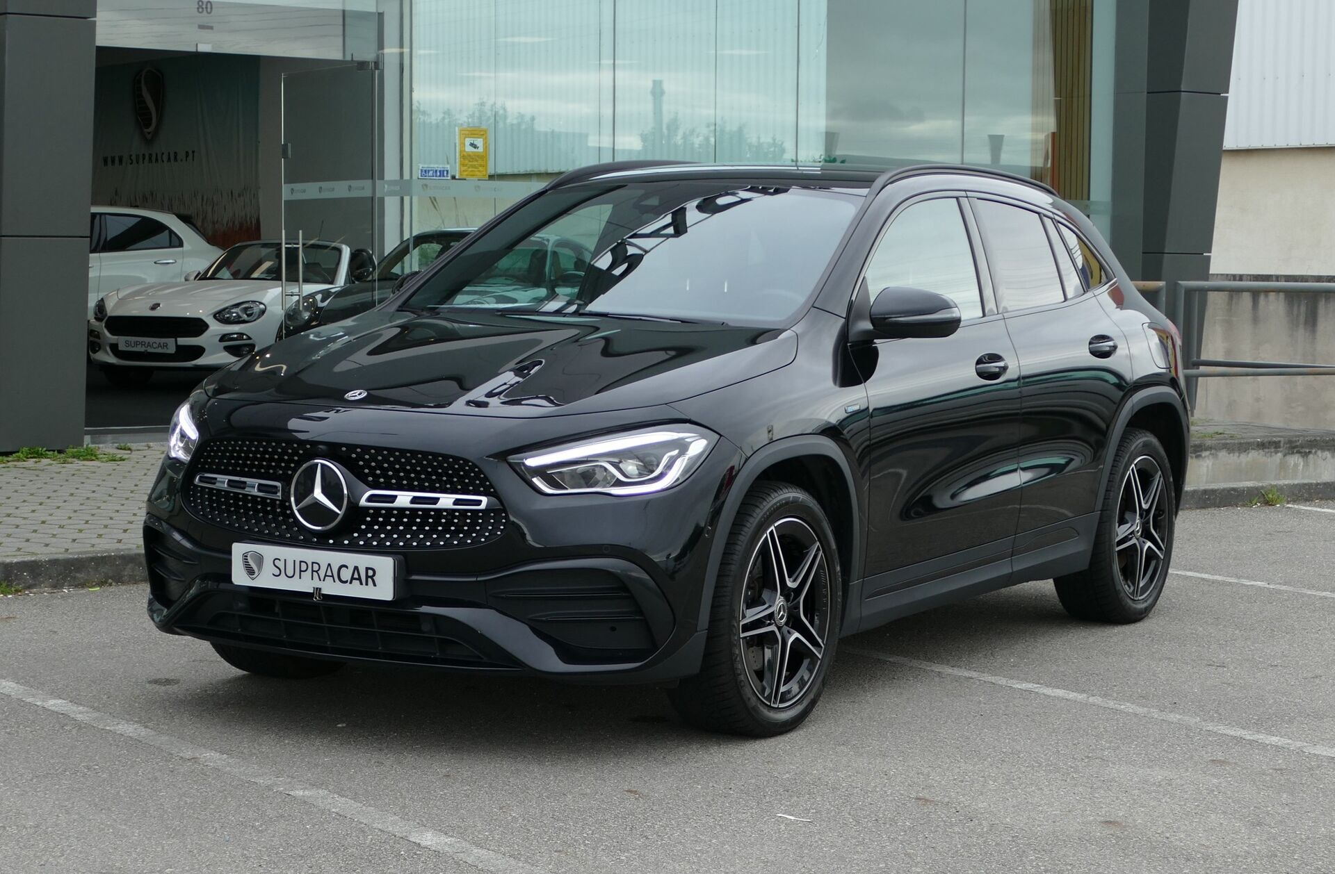 MERCEDES Classe GLA GLA 250 e AMG Line