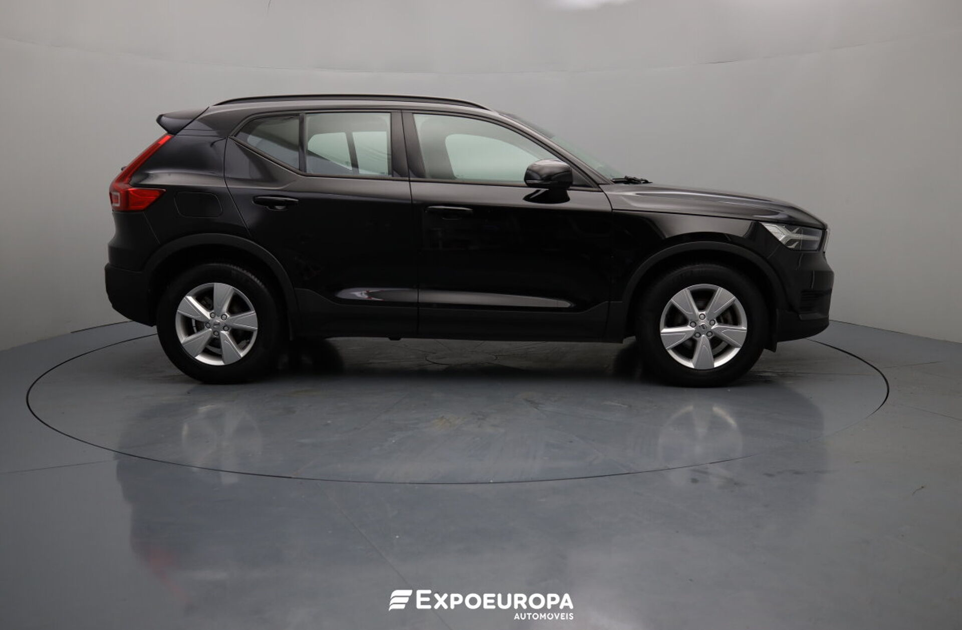 VOLVO XC40 1.5 T2 Momentum Core