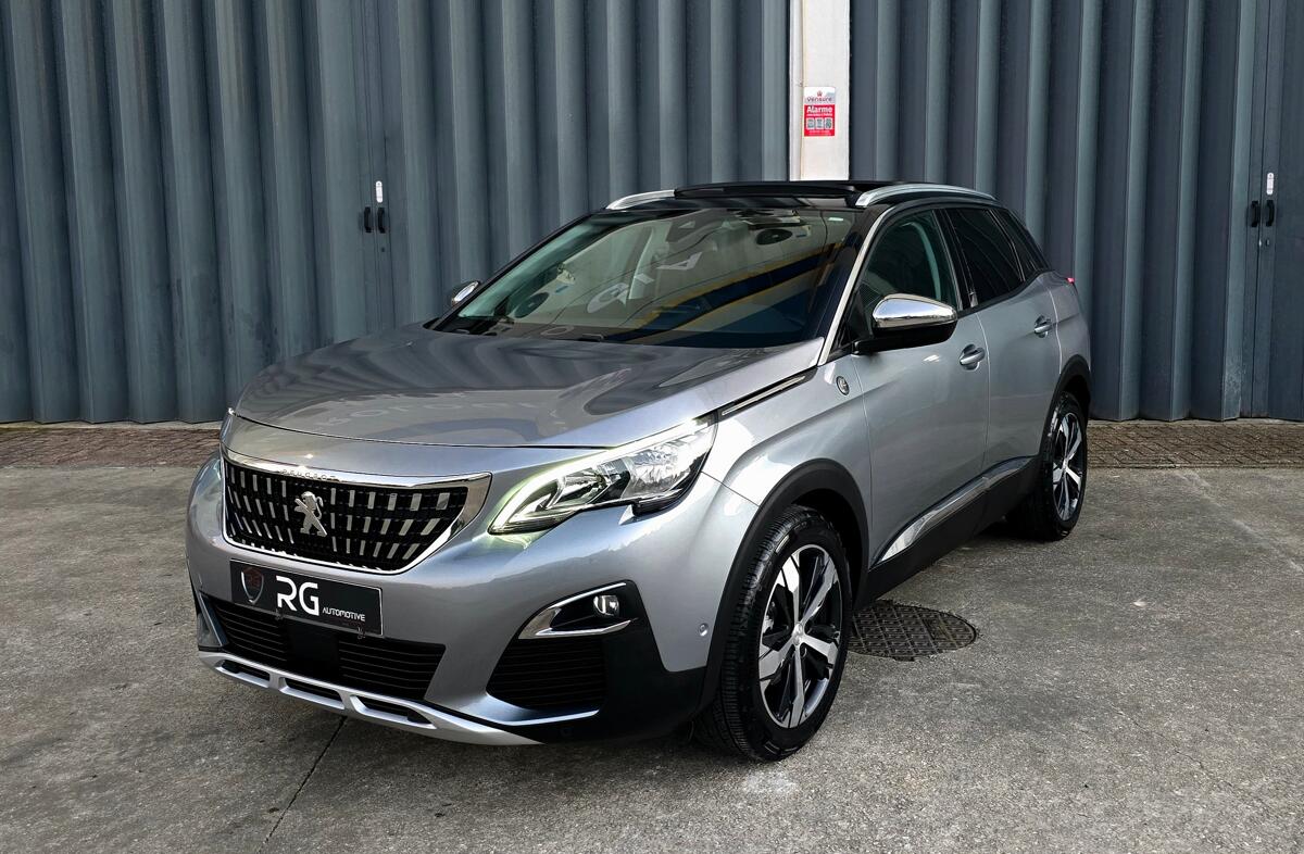 PEUGEOT 3008 1.2 PureTech Allure Grip Control