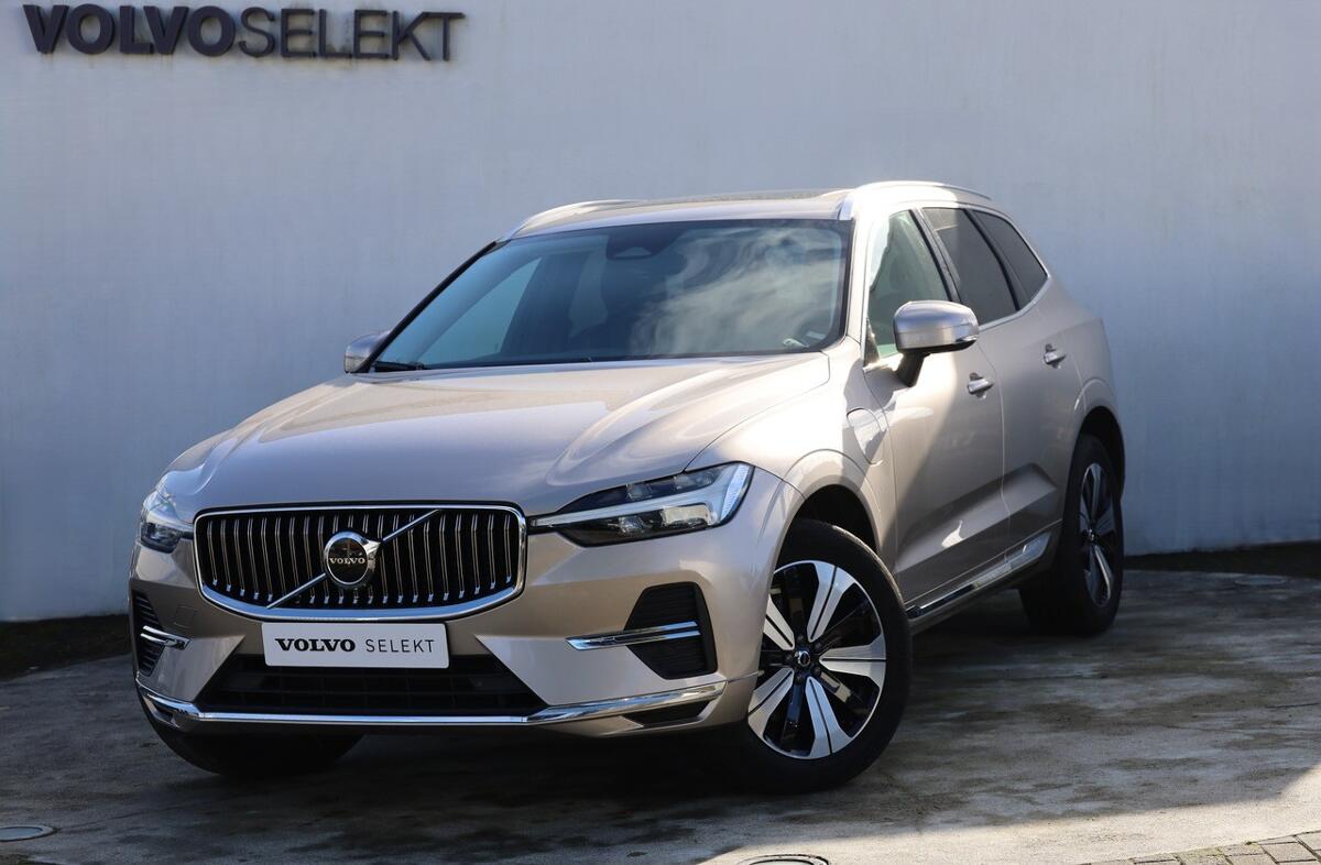 VOLVO XC60 2.0 T6 PHEV Plus Bright AWD
