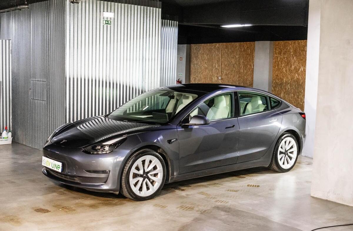 TESLA Model 3 Long-Range Dual Motor AWD
