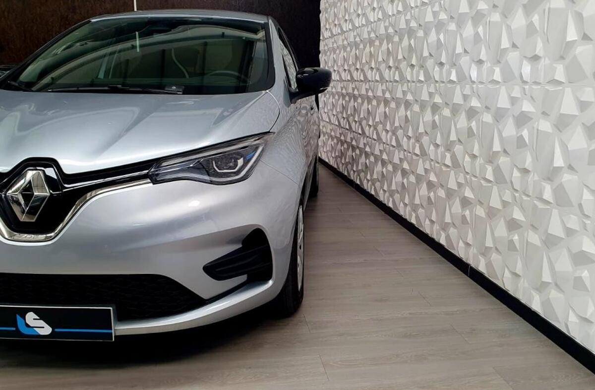 RENAULT ZOE Limited 50