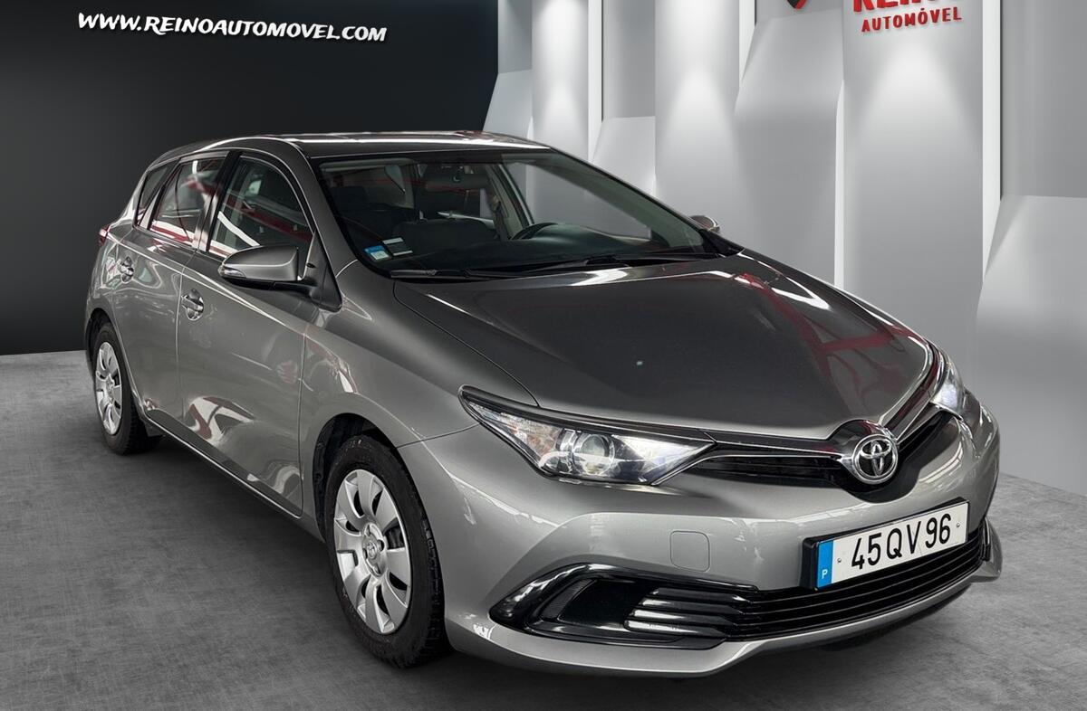 TOYOTA Auris 1.4 D-4D Active+AC