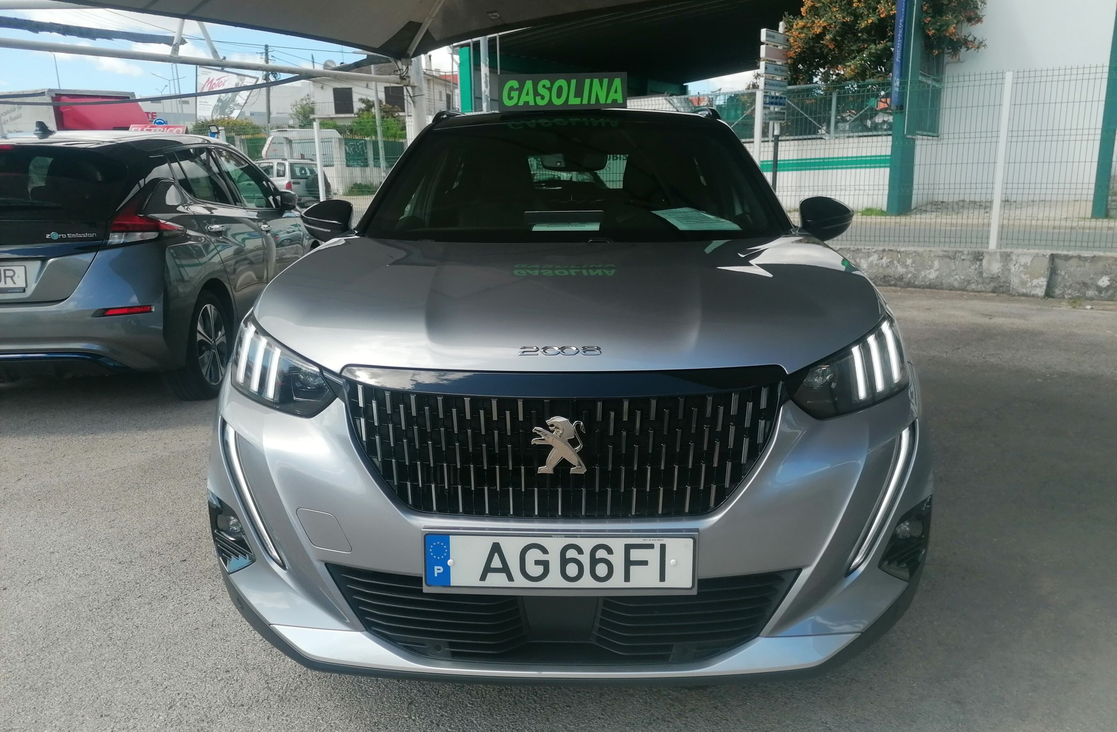 PEUGEOT 2008 1.2 PureTech GT