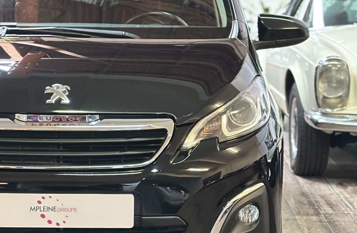 PEUGEOT 108 Top! 1.0 VTi Allure